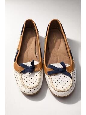 Naturalizer Women's Size 6.5M Perforated Leather Loafers [COPY]
